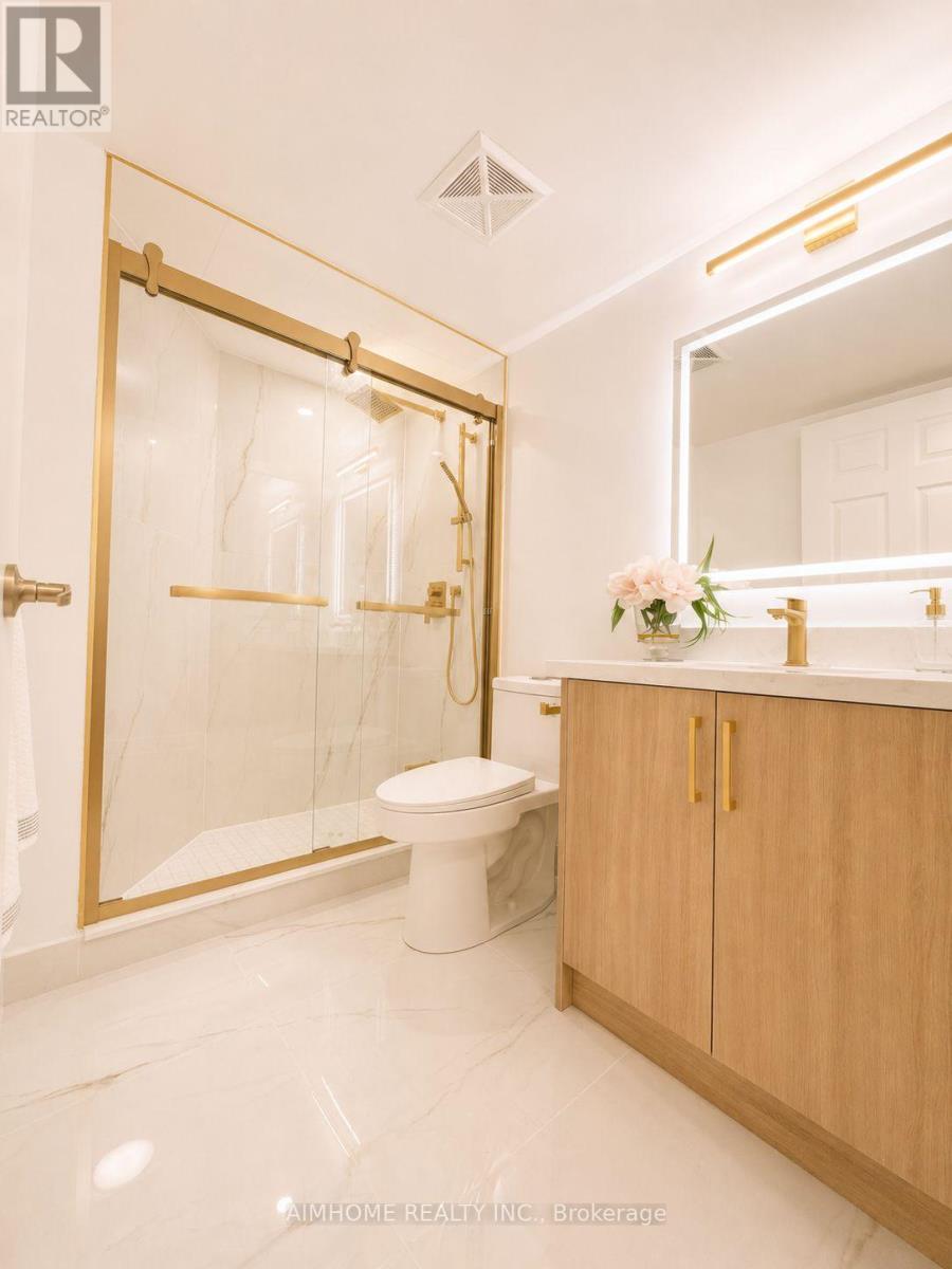 #804 75 KING WILLIAM CRESCENT - 19