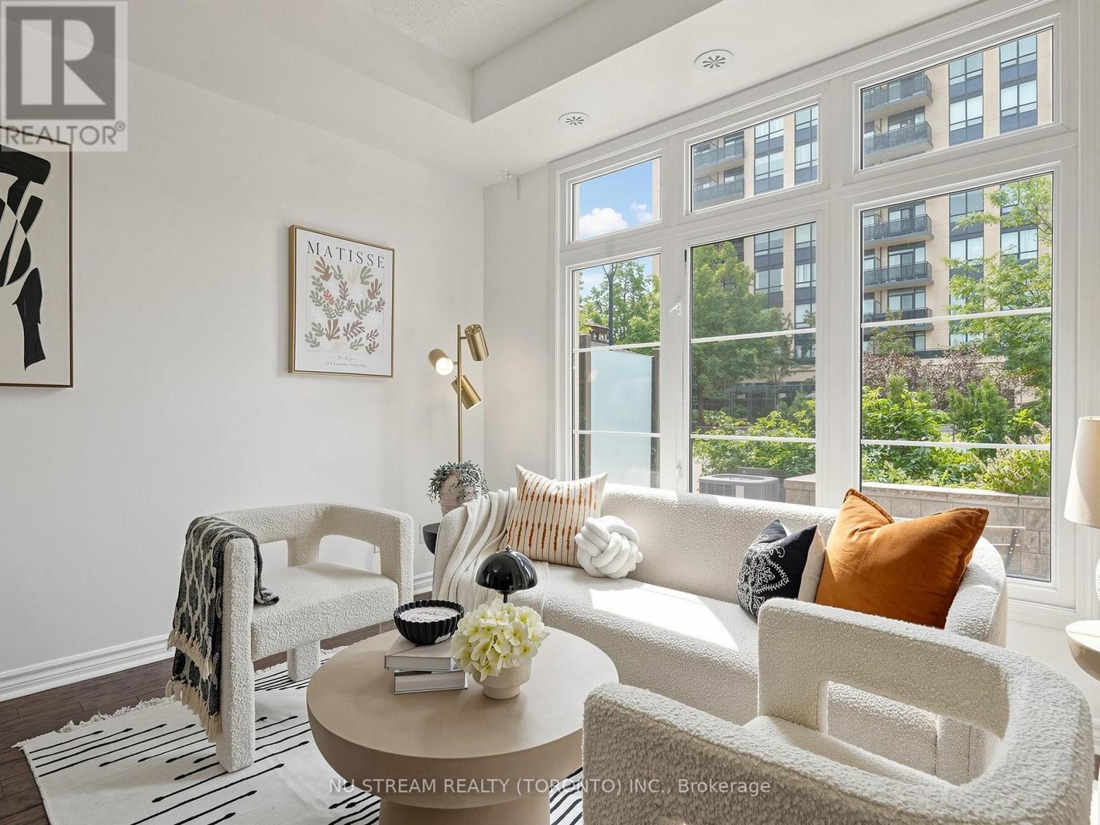 #5 7 BRIGHTON PLACE - 8
