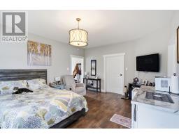 6 Riverbank Road thumbnail 17
