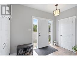 6 Riverbank Road thumbnail 2