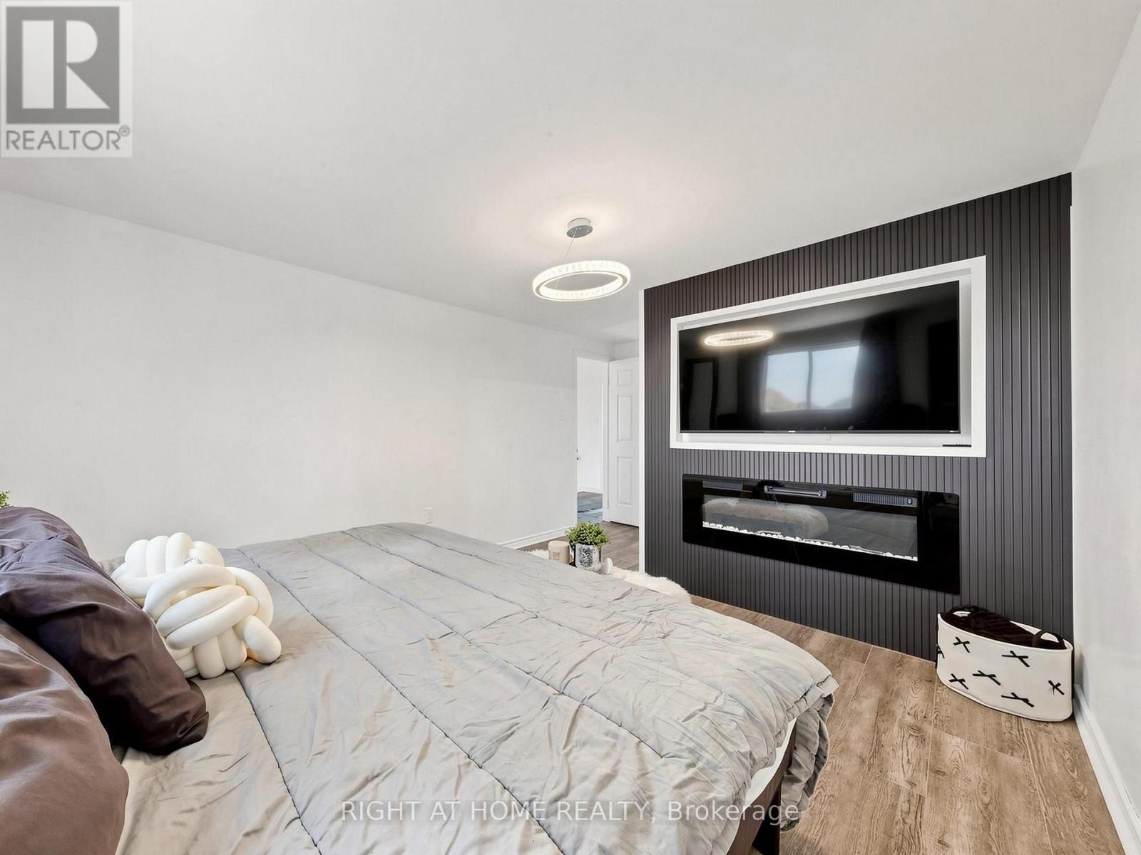 207 HICKLING TRAIL - Image 22