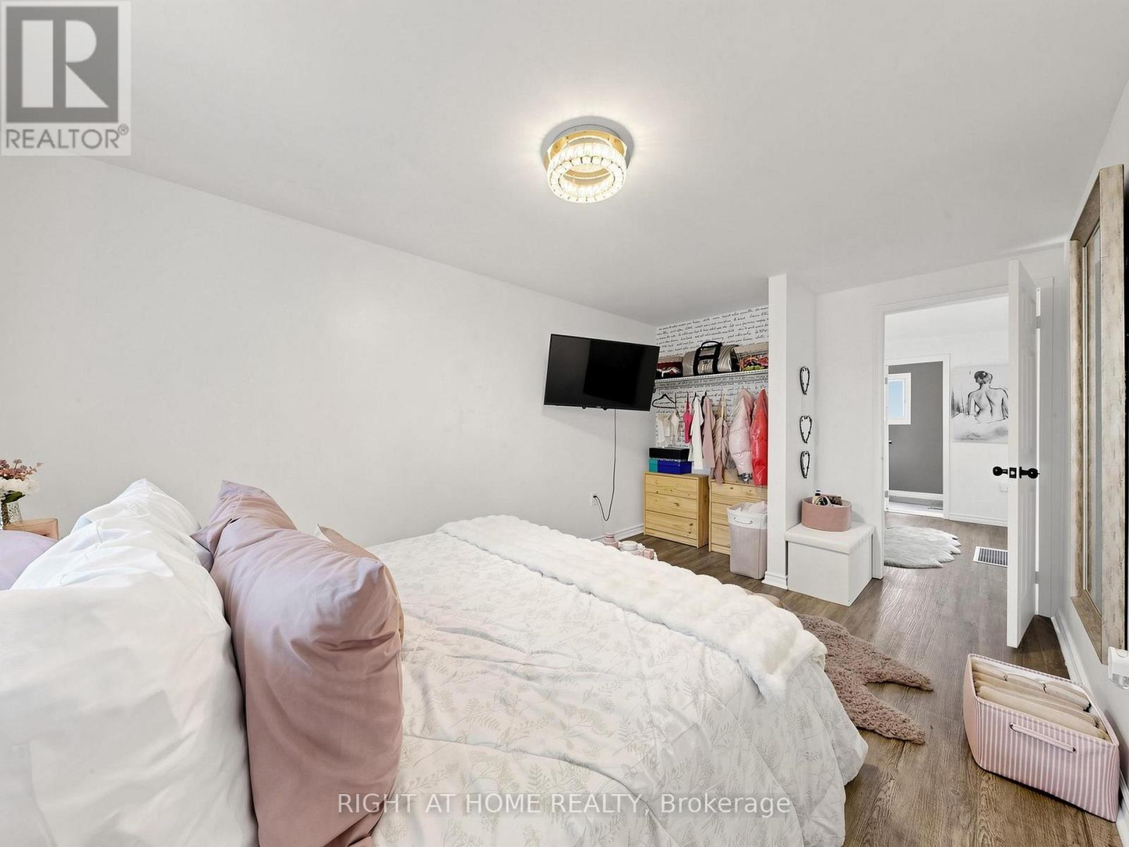 207 HICKLING TRAIL - 37
