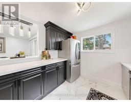 207 Hickling Trail, Barrie, ON L4M5W6 Photo 14
