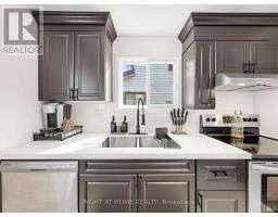 207 Hickling Trail, Barrie, ON L4M5W6 Photo 17