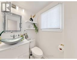 207 Hickling Trail, Barrie, ON L4M5W6 Photo 19