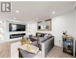 Bedroom 2 - 207 Hickling Trail, Barrie, ON L4M5W6 Photo 6