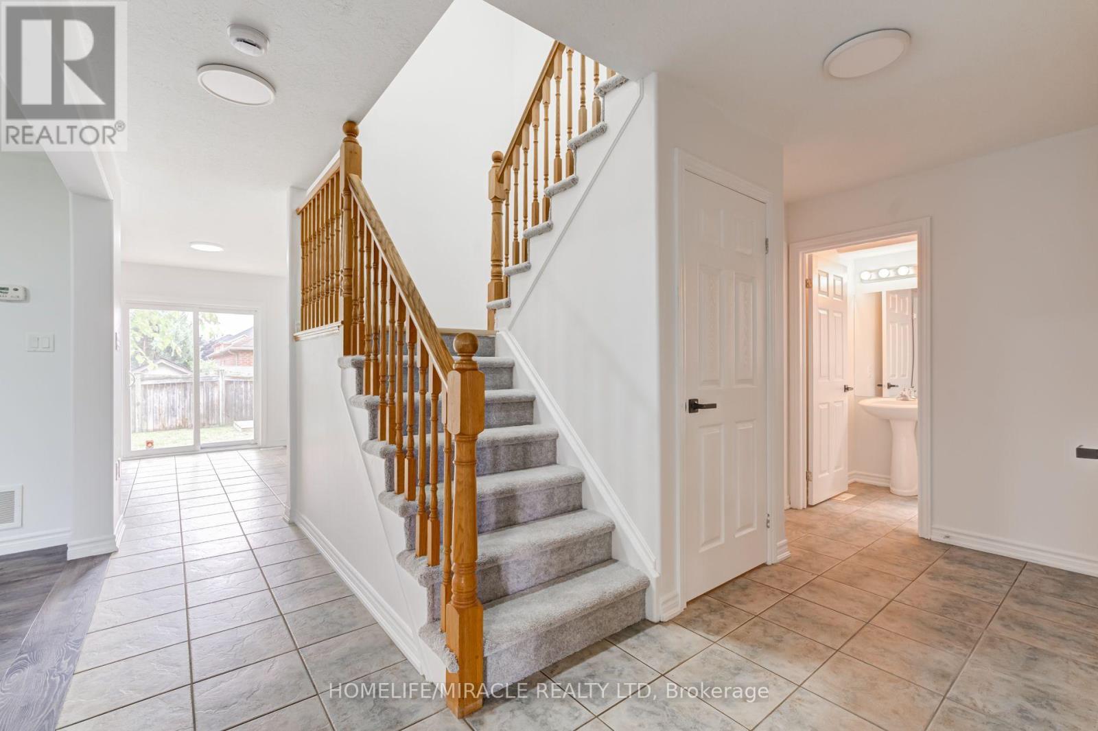 7 EMPIRE DRIVE - Image 14