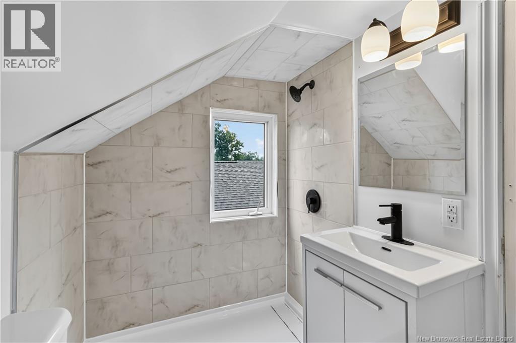 147 Waverley Avenue - Image 20