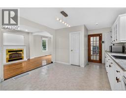 Family room - 147 Waverley Avenue, Moncton, NB E1C7V1 Photo 11
