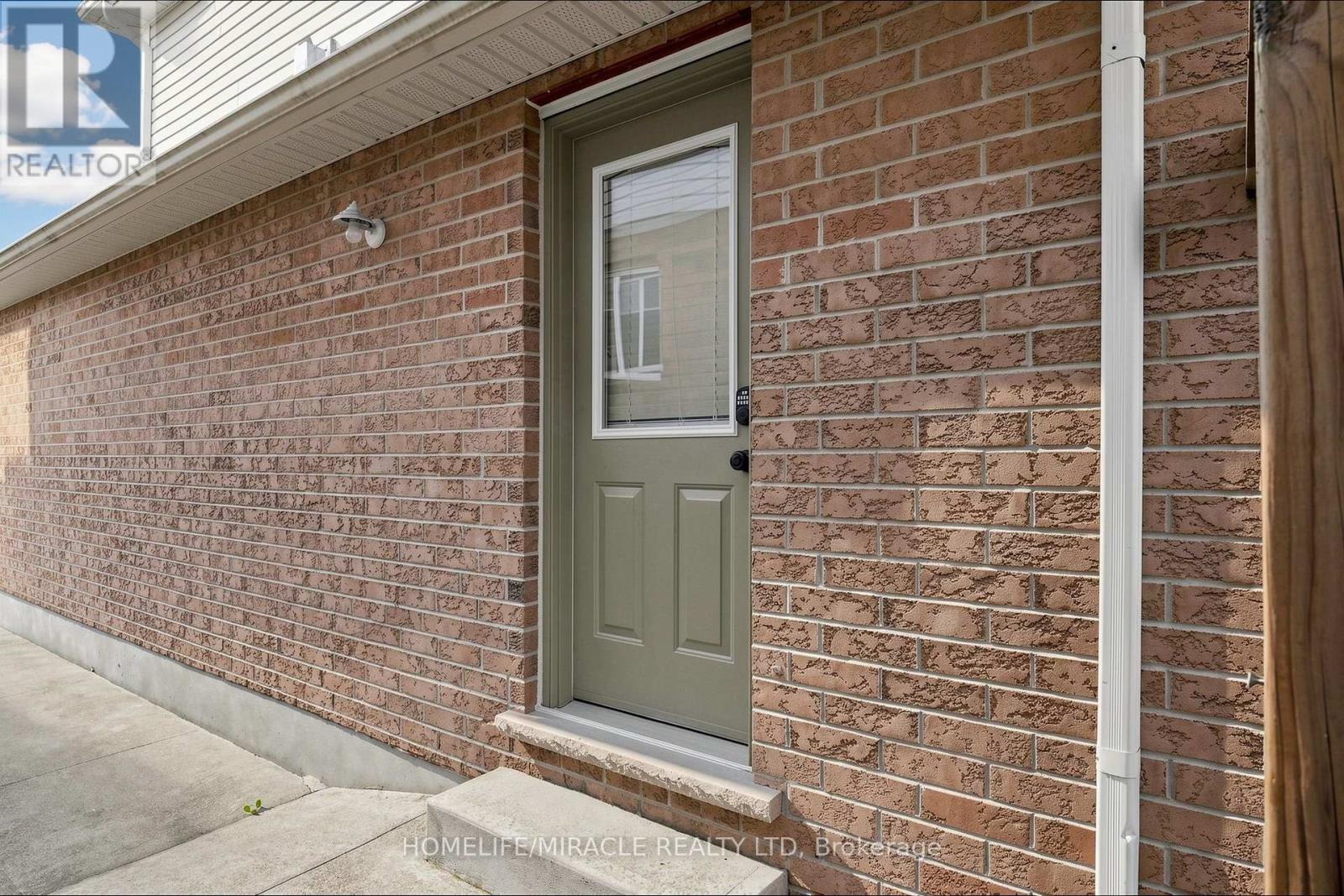 378 MOUNTAIN LAUREL CRESCENT - 48