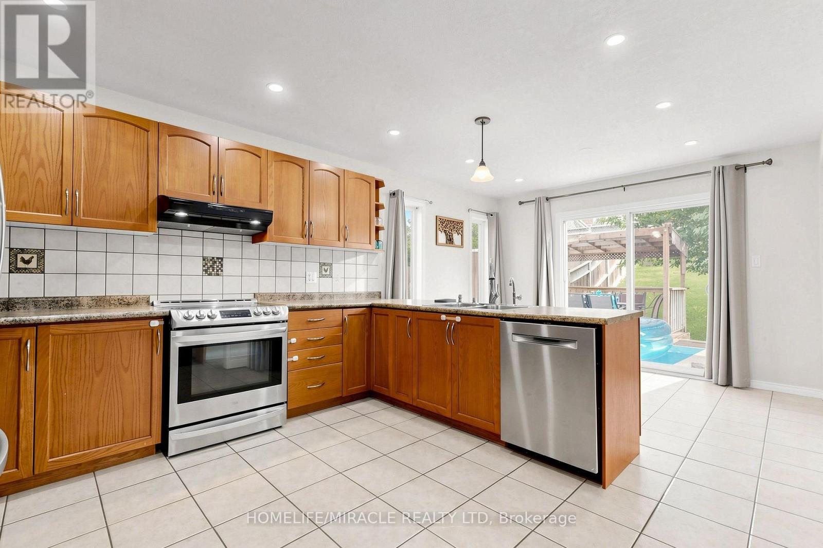 378 MOUNTAIN LAUREL CRESCENT - 6