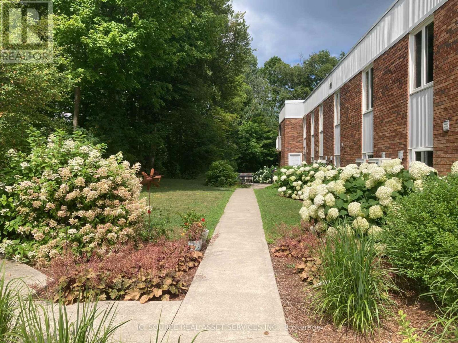 #101 850 ALPHA STREET - Image 16