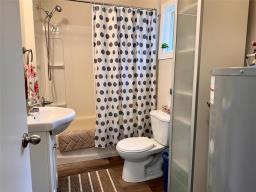 338 Epsilon Avenue, Winnipeg Beach, MB R0C3G0 Photo 12