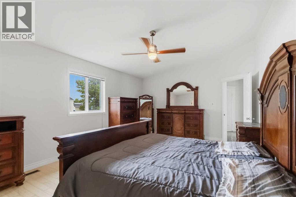 120 Greenwich Lane - 23