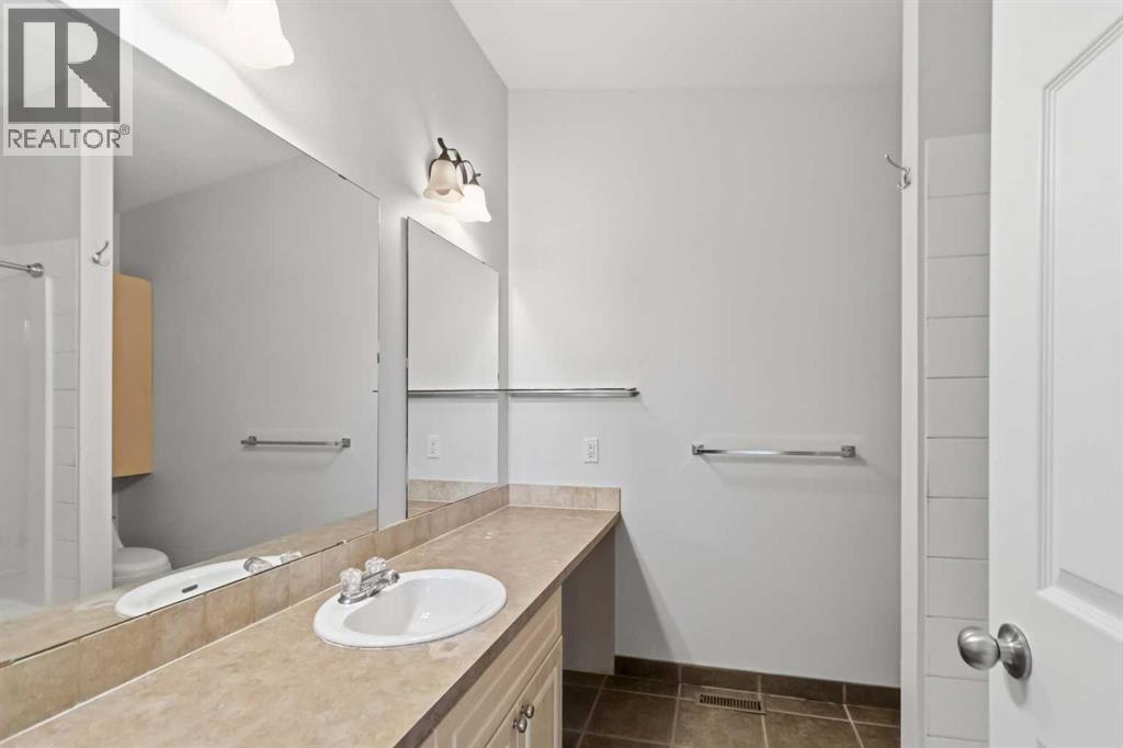 120 Greenwich Lane - 25