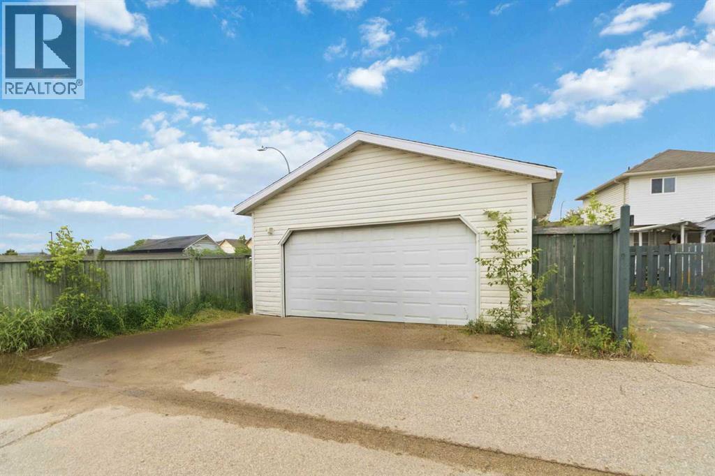 102 Dominion Drive, Fort McMurray