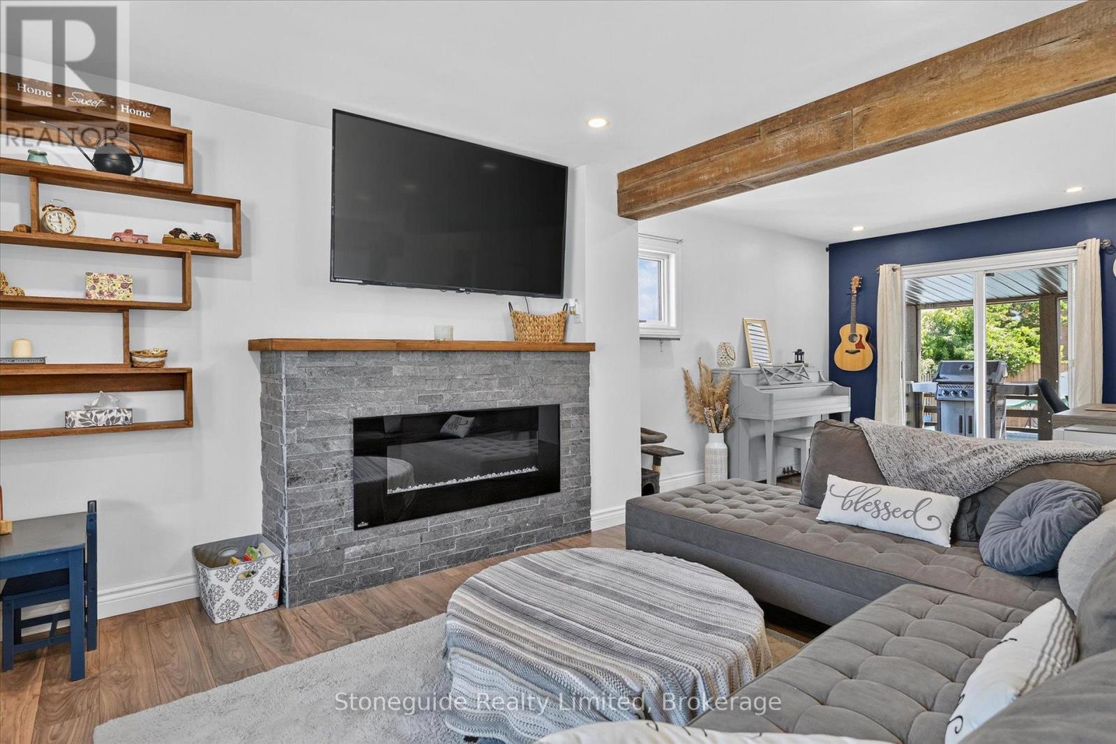 637 MCKELLAR STREET - Image 15