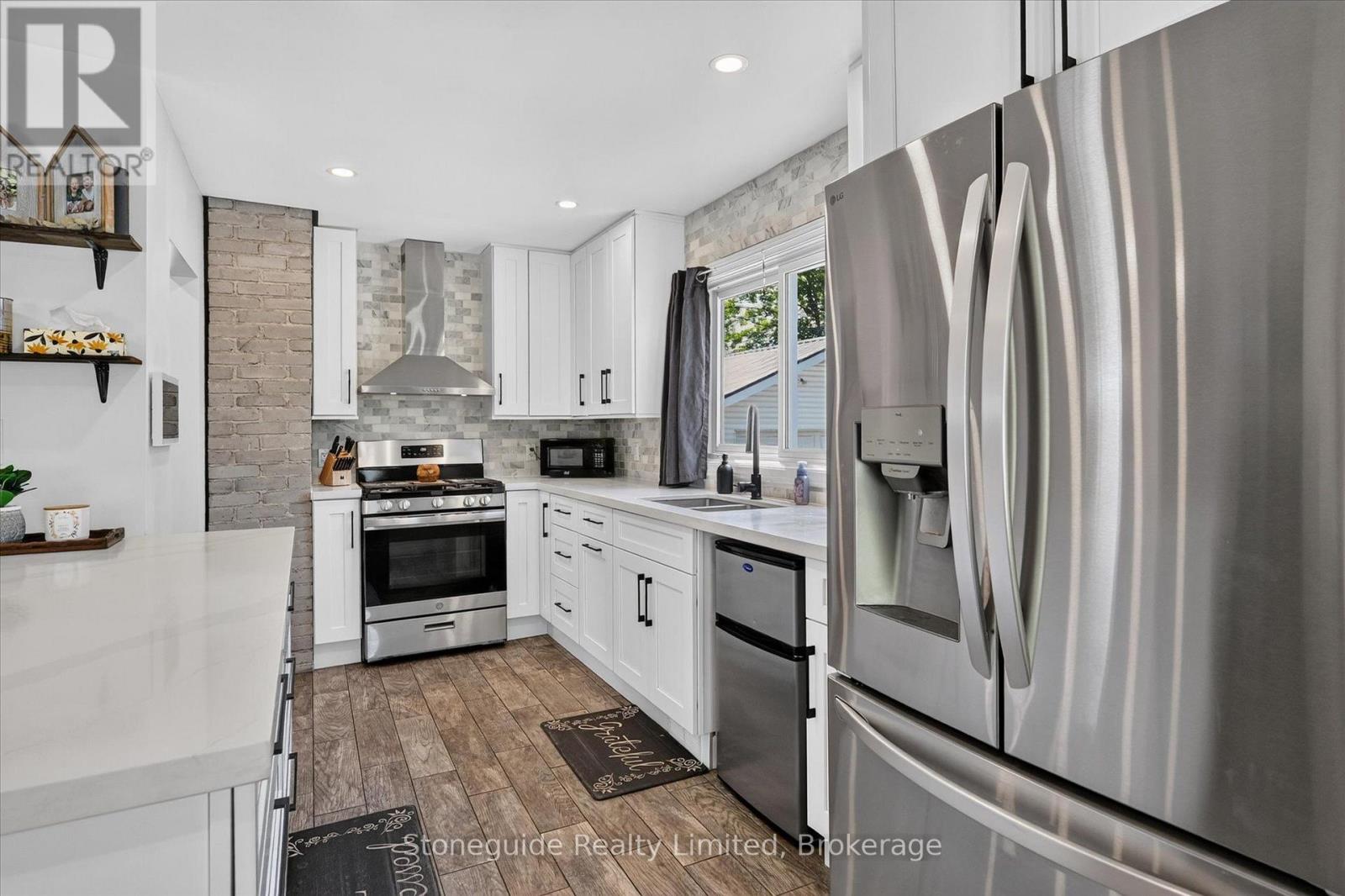 637 MCKELLAR STREET - Image 8