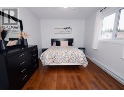 84 Morgan Drive thumbnail 19