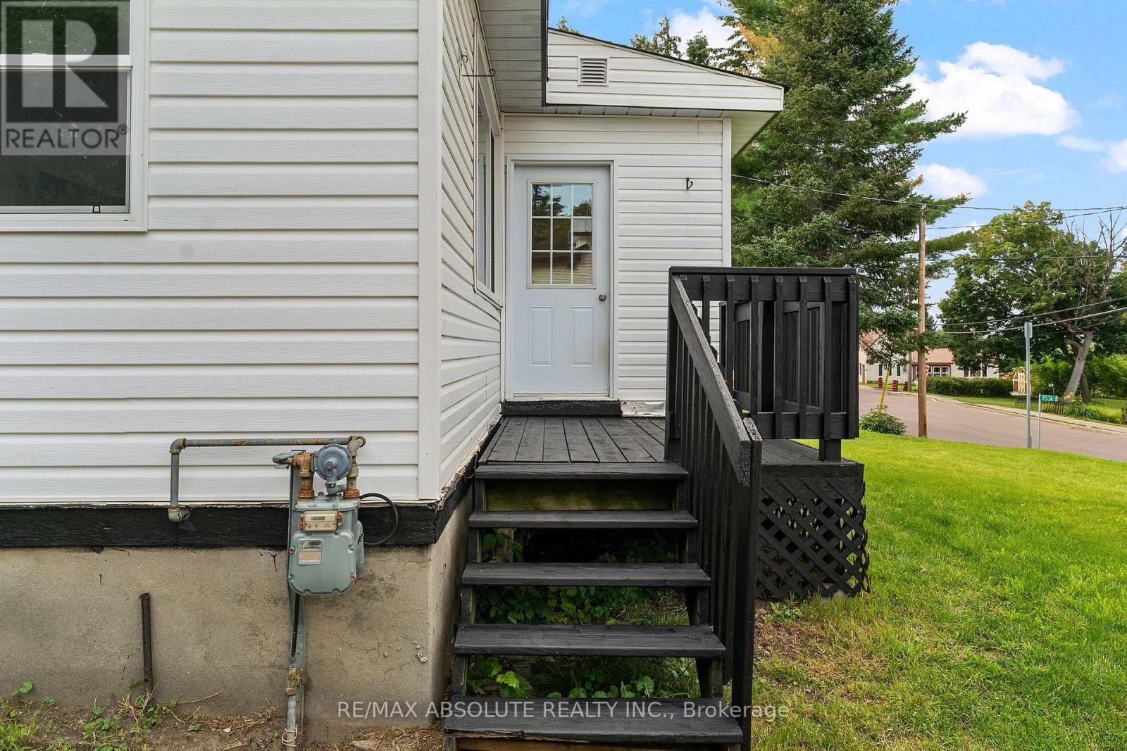 853 B RIVER ROAD - 30