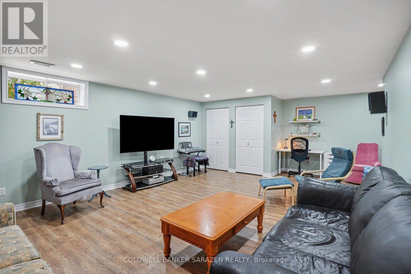 47 VERONA DRIVE - 27
