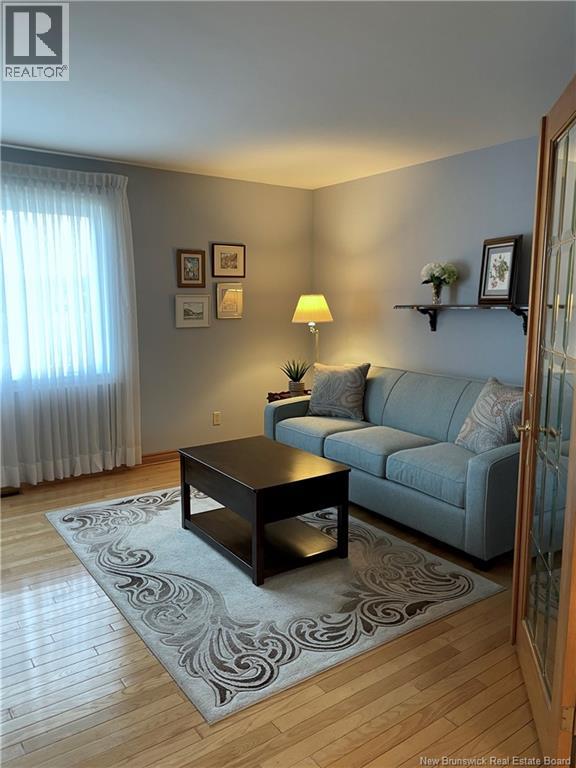 15 Talisman Crescent - 16