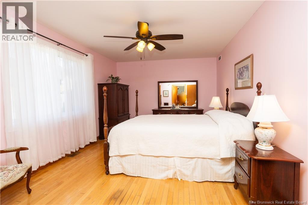 15 Talisman Crescent - 19