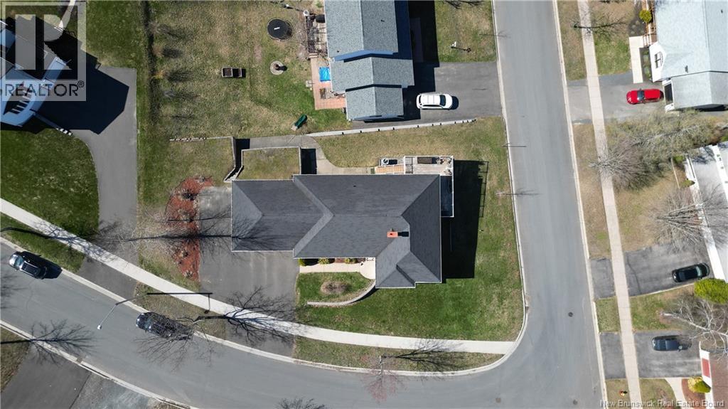 15 Talisman Crescent - 44