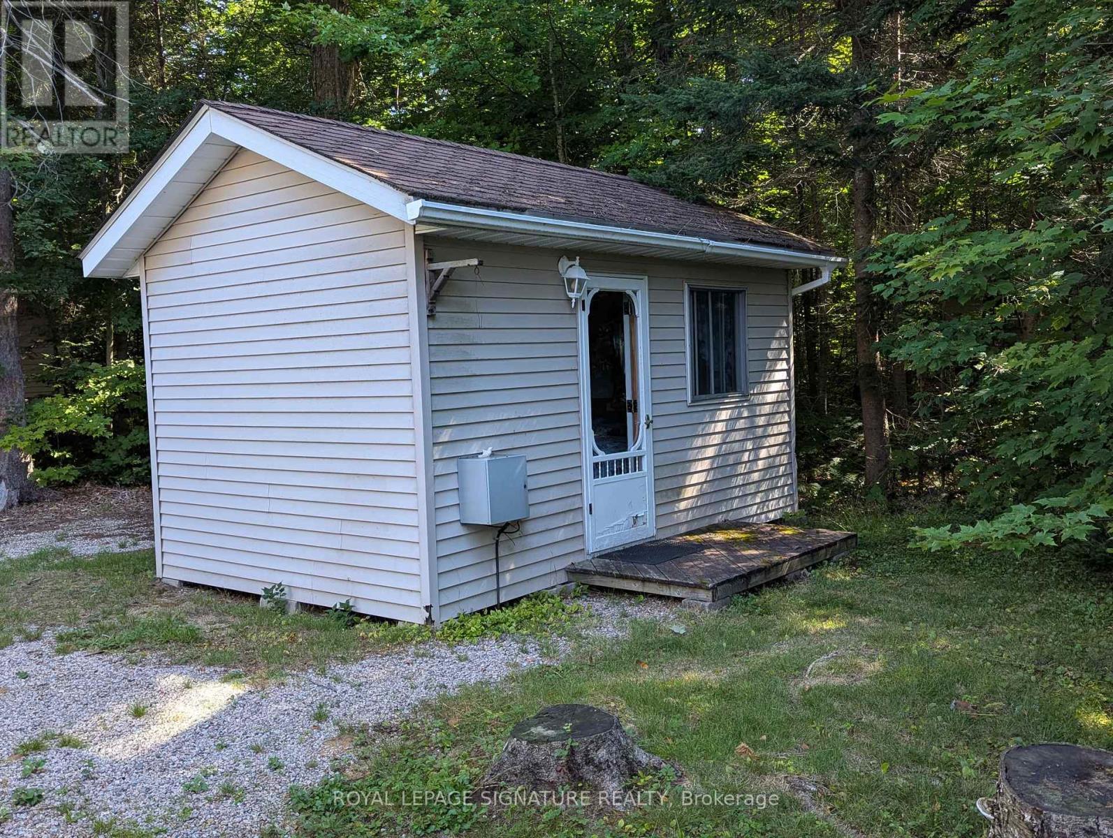 1070 GRASS LAKE ROAD - Image 16