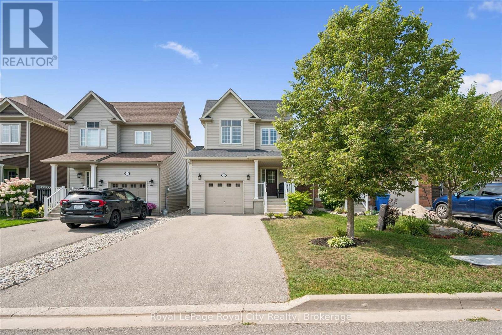 113 COURTNEY STREET - 2