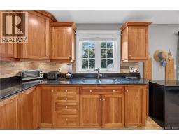 Bath (# pieces 1-6) - 293 Millar Avenue, Miramichi, NB E1V3B7 Photo 10