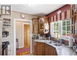 2 Juniper Crescent thumbnail 10