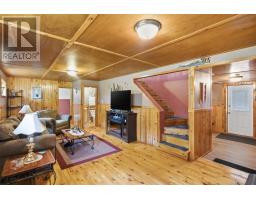 2 Juniper Crescent thumbnail 18
