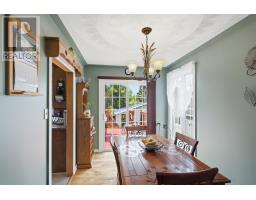 2 Juniper Crescent thumbnail 9