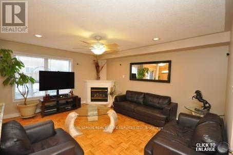 41 CONVOY CRESCENT - 11
