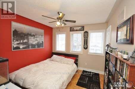 41 CONVOY CRESCENT - 14