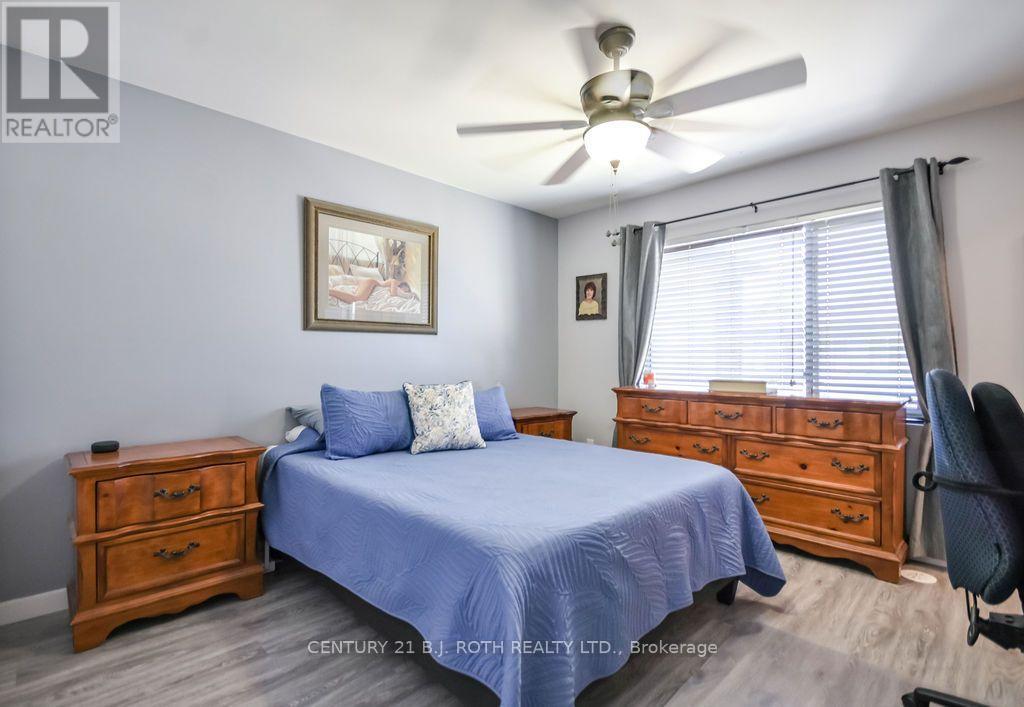 ##86 369 ESSA ROAD - Image 15