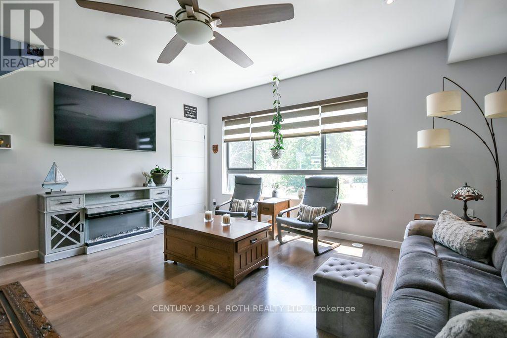 ##86 369 ESSA ROAD - Image 7