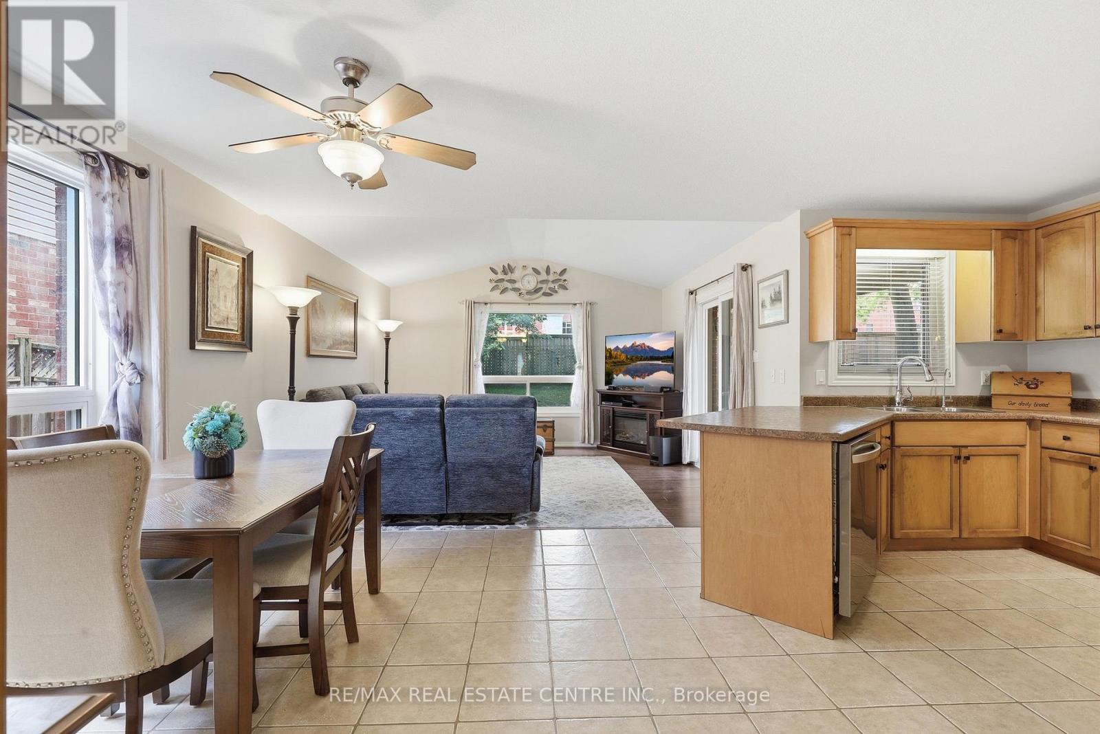 165 SILK DRIVE - Image 7