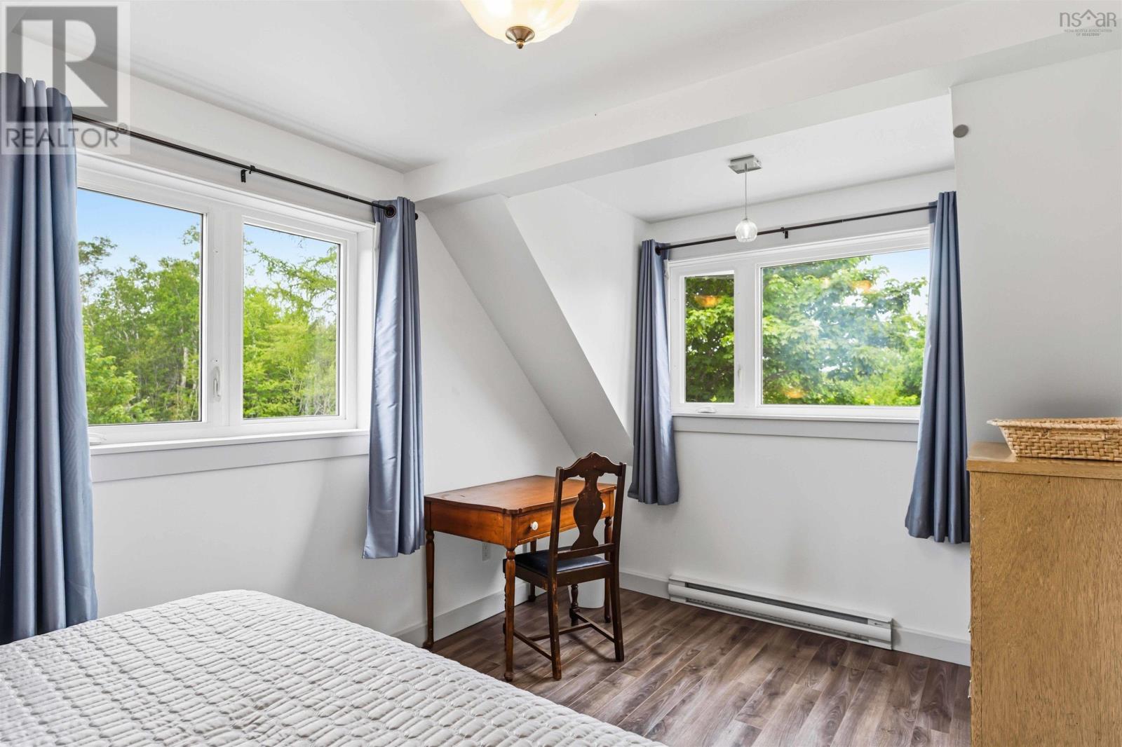 85 Pettrie Road - 36