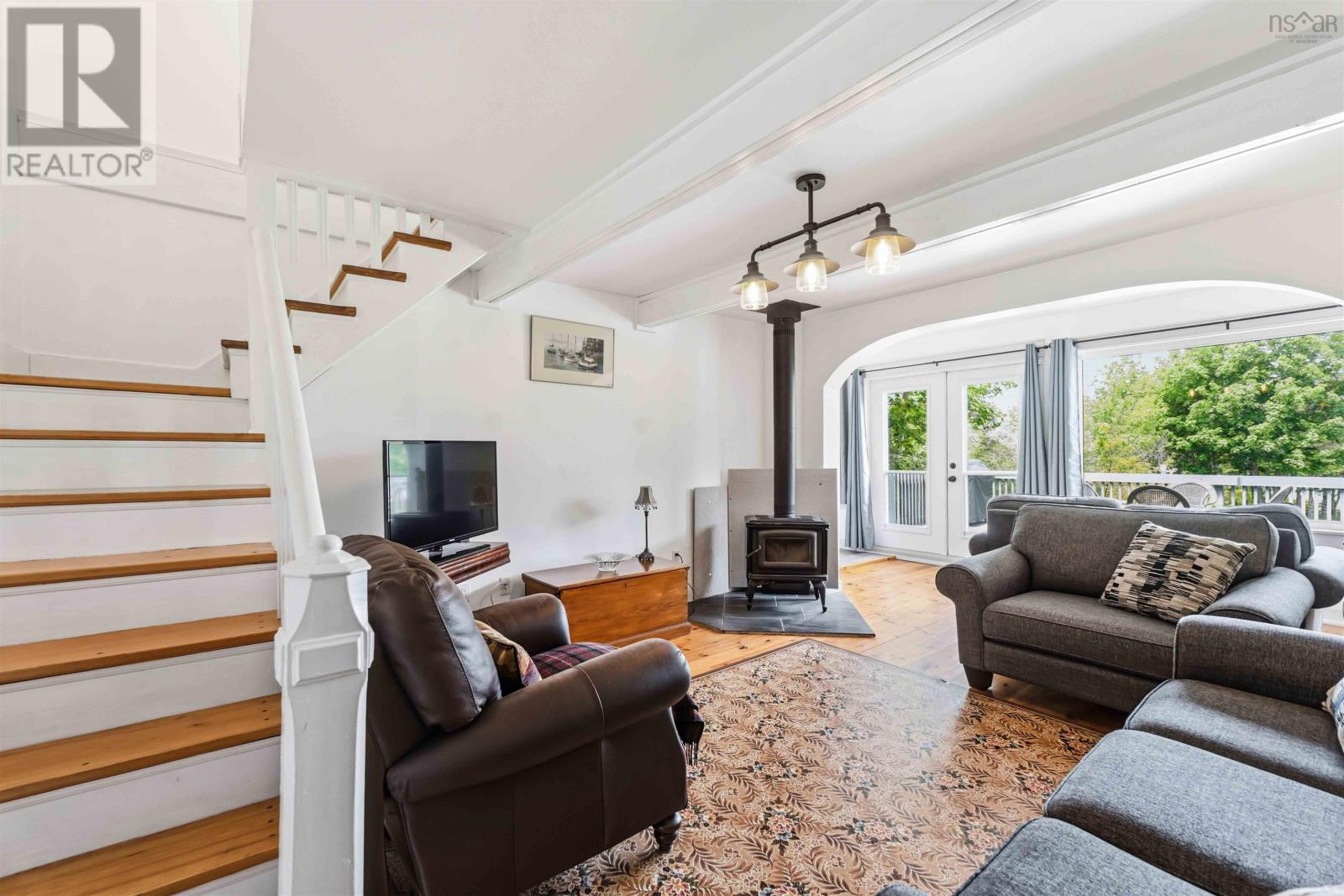 85 Pettrie Road - 31