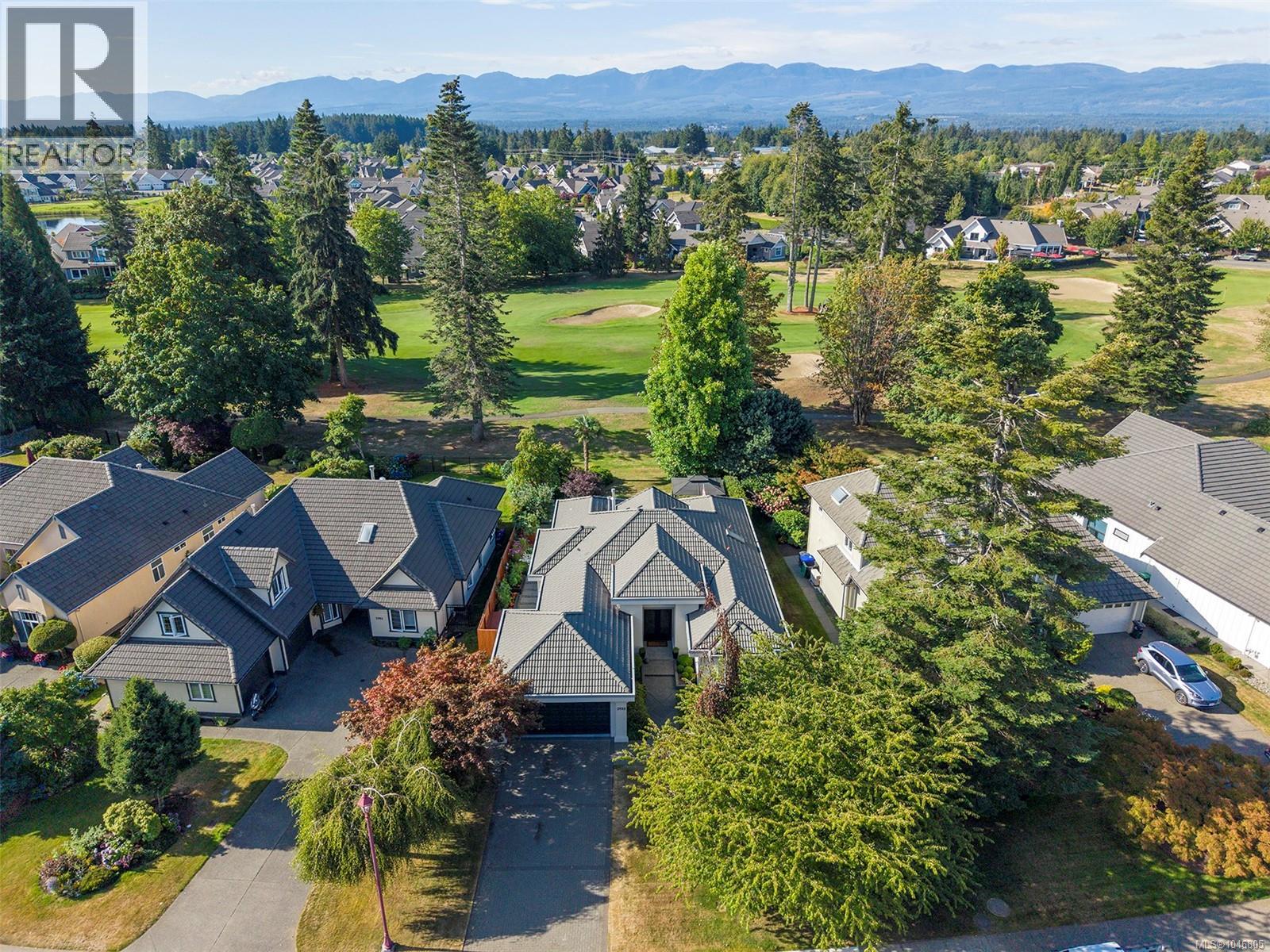 2933 Royal Vista Way - Image 43