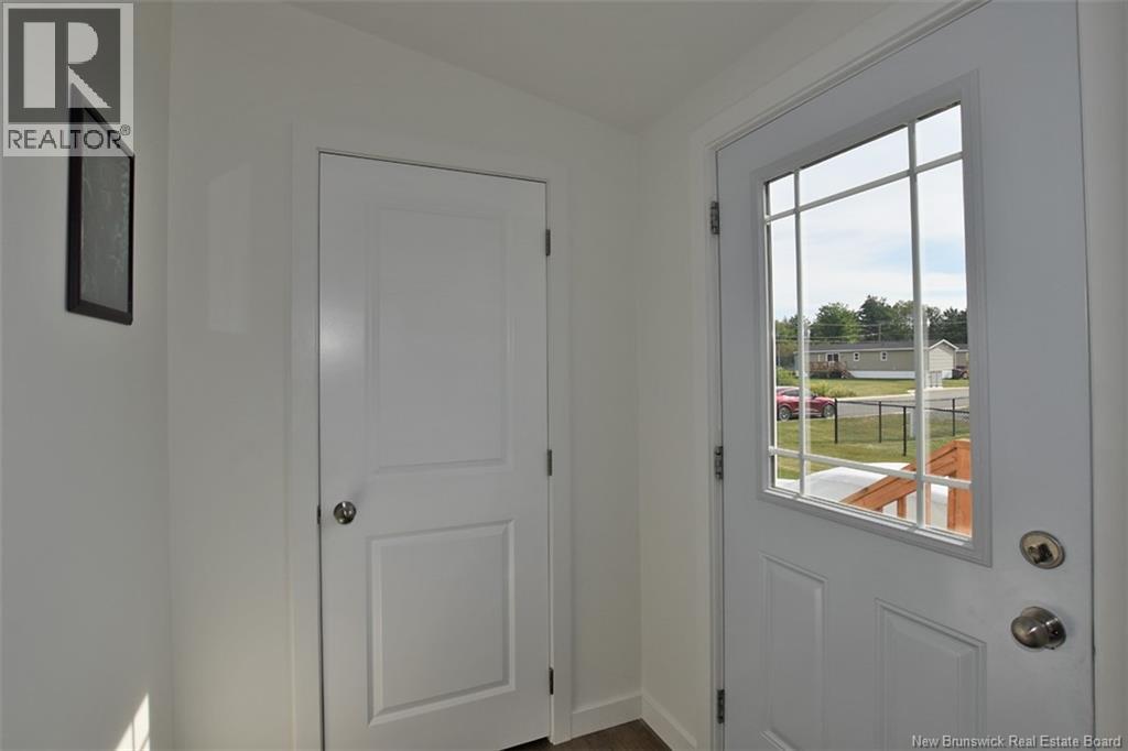 21 Luanne Drive - Image 5