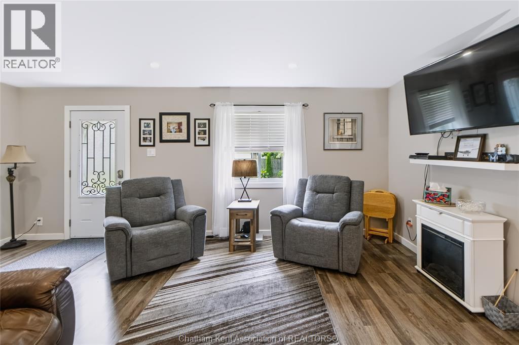 612 SIMCOE STREET - Image 10