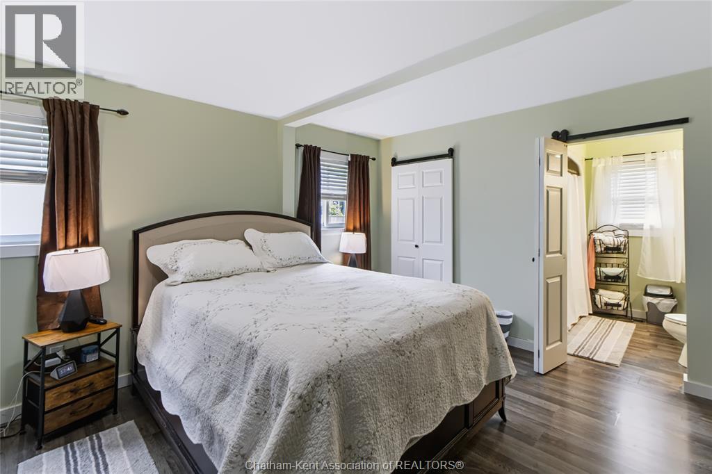612 SIMCOE STREET - 15