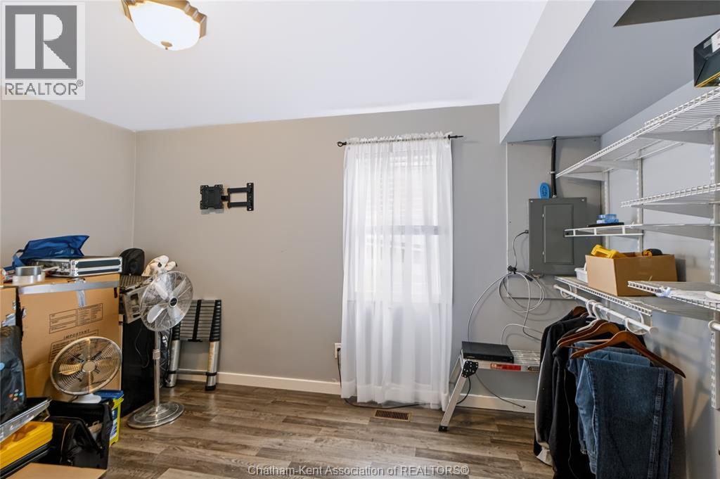 612 SIMCOE STREET - Image 17