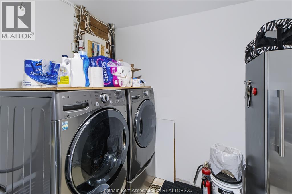 612 SIMCOE STREET - 18
