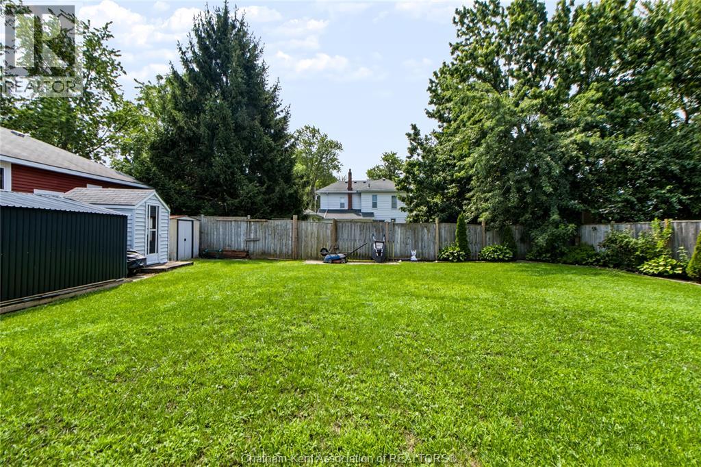 612 SIMCOE STREET - 21