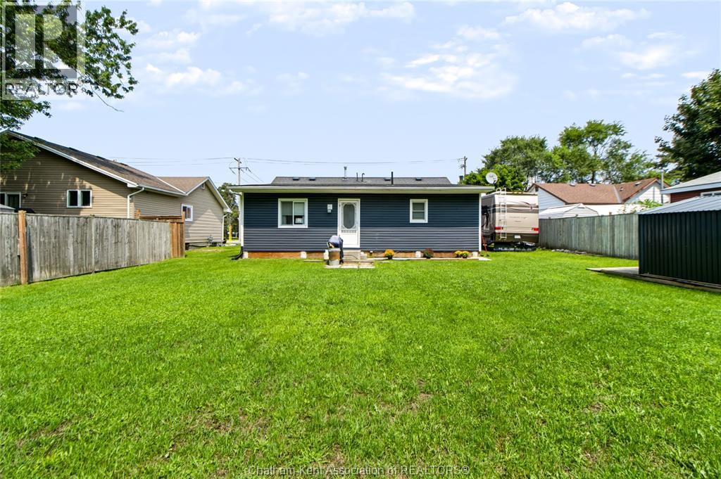 612 SIMCOE STREET - 22