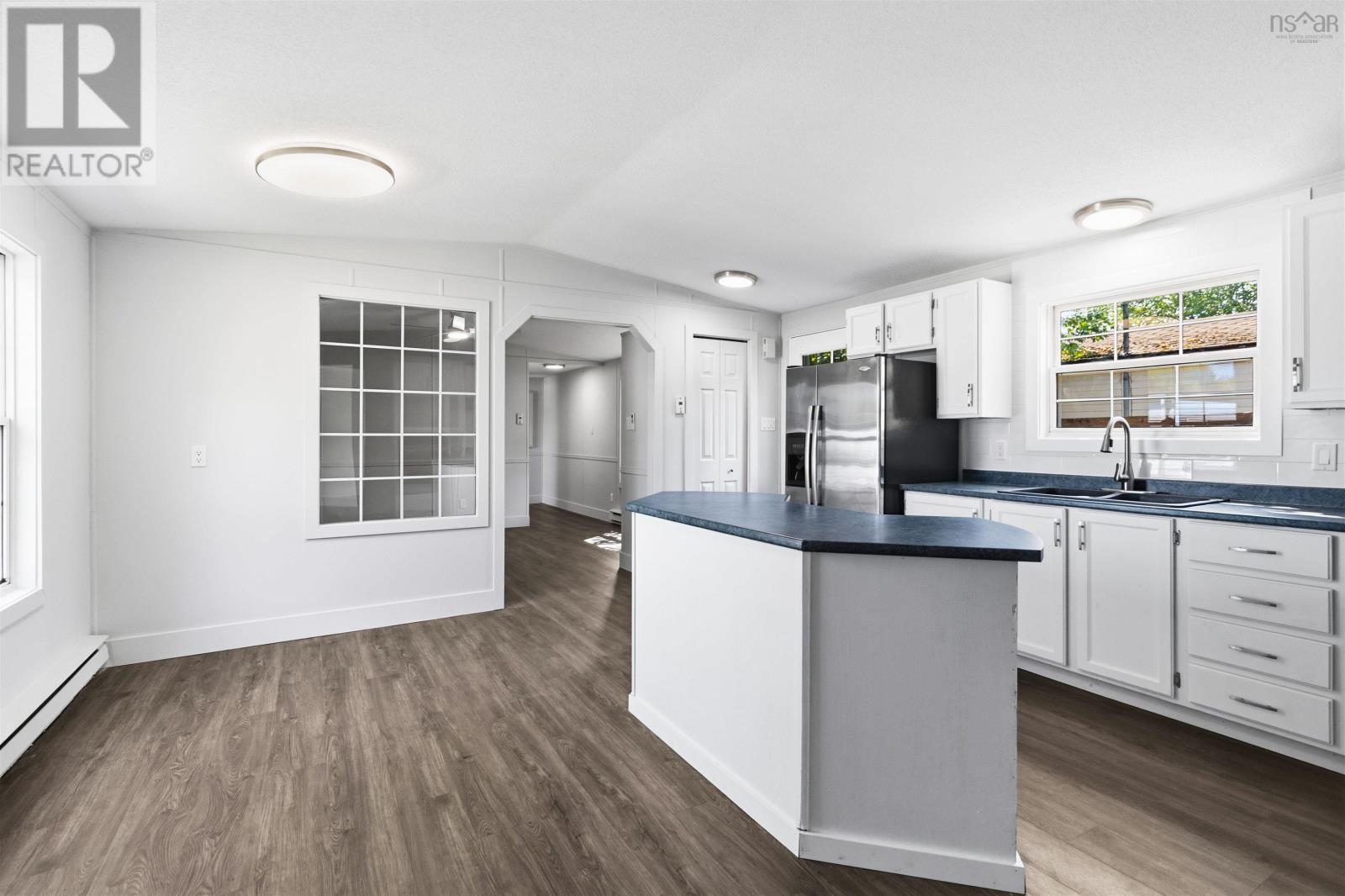 175 Hilltop Drive - 4